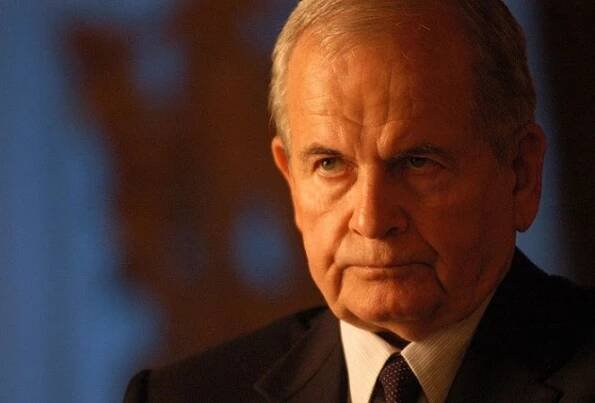 Obchodník se smrtí - Z filmu - Ian Holm