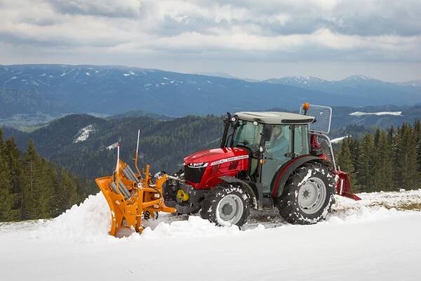 Austro Diesel: Uvedením série MF 3700 AL “ALPINE” představuje Massey Ferguson tři nové modely kompaktních traktorů 