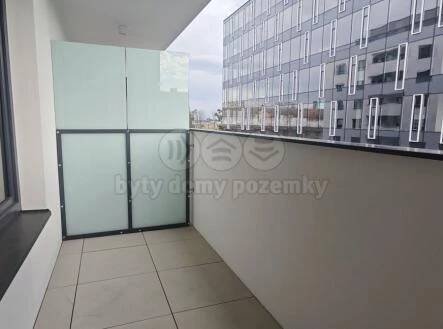Pronájem bytu, 1+kk, 42 m²