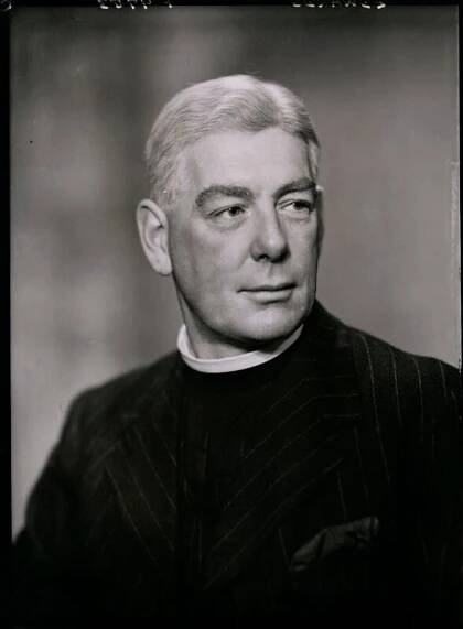 Mervyn Charles-Edwards - Wikipedia