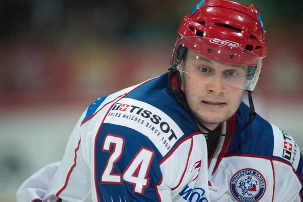 Andrei Popov (ice hockey)