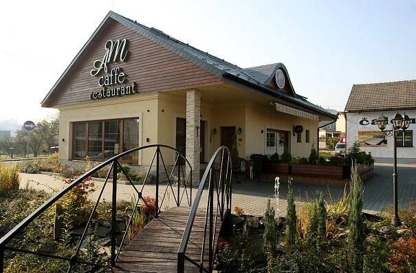 AM Caffe restaurant: cappuccino s obdivuhodnou pěnou