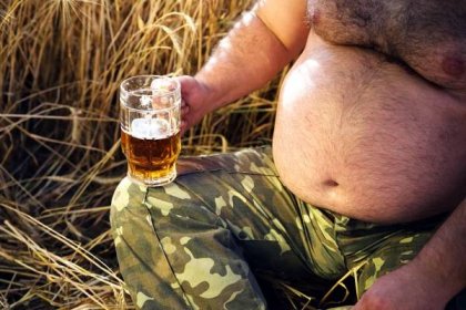Proč je pivní břicho tvrdé a jak se ho nadobro zbavit? Pozor, může ukazovat na nemoc