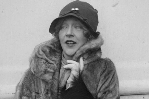 Mae Murray Facts