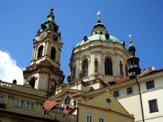 Blog - Vycházky Praha – Prahou s očima dokořán