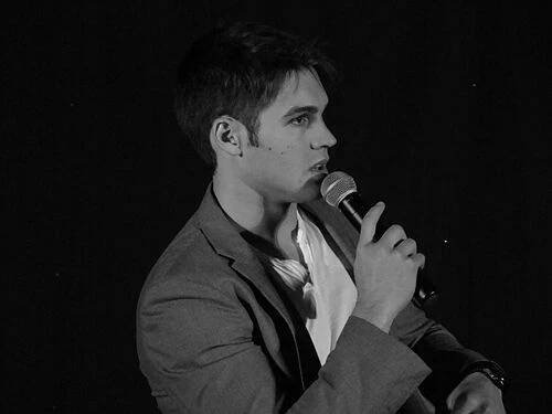 Steven R. McQueen - Wikipedia