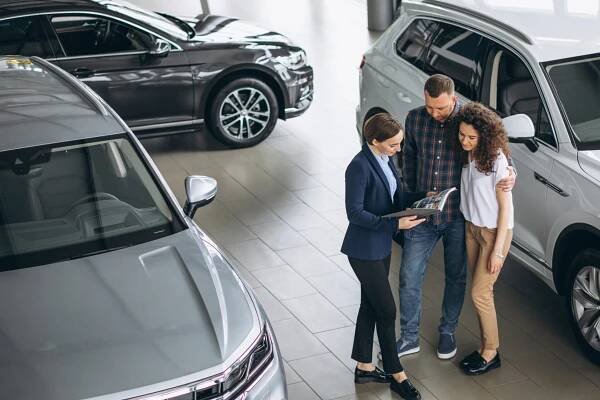 Logo Nové domény v nabídce: .ruhr, .luxe, .observer a prémiová .dealer