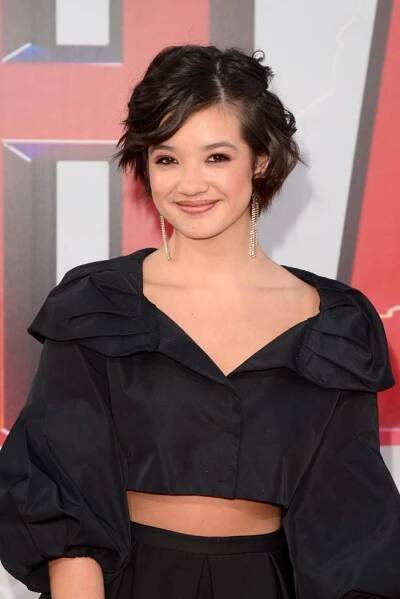 50 Most Beautiful Teenage Actresses in 2023