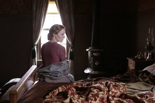 Hell on Wheels - Elixir of Life - Z filmu - Jennifer Ferrin