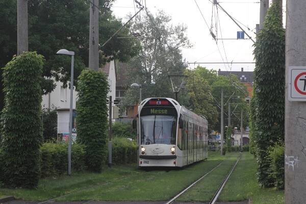 Freiburg – Straßenbahnen und Busse in Krefeld