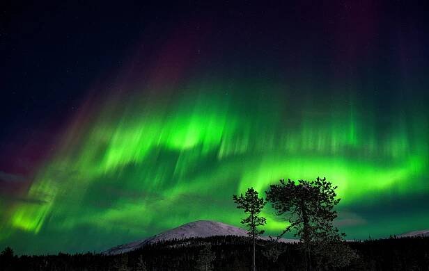 Foto: Nadšenci se snaží ulovit polární záři. Na barevná světla čekají hodiny v mrazu