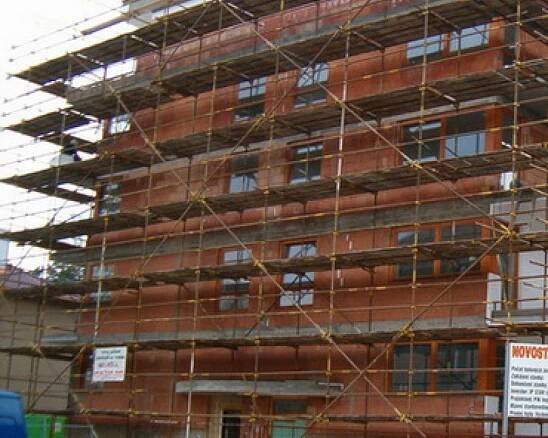 Fasádní lešení (Praha 6) k zapůjčení za 1 Kč/den v půjčovně leseni-praha.com | Půjčím.to