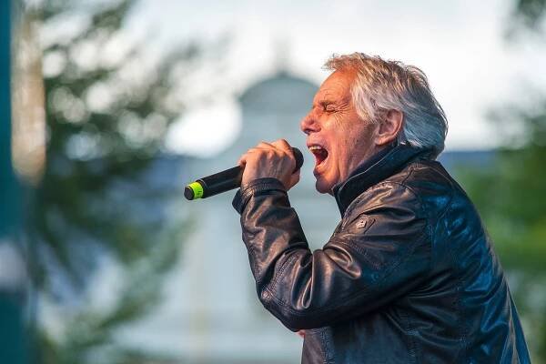 Josef Laufer se vyučil ve Vrchlabí, za holkama chodil s gramofonem