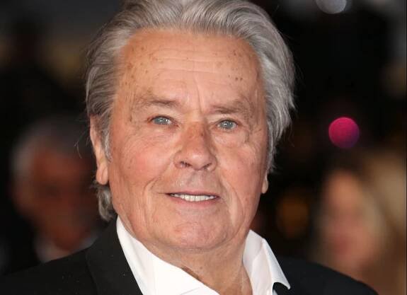 Cannes: Alain Delon To Receive Honorary Palme d'Or