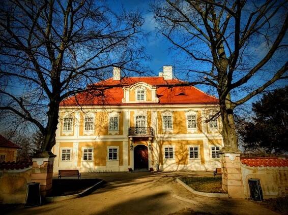 Panenské Břežany - Fotogalerie