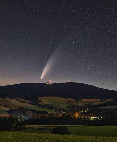 Comet in Morning Glare - Petr Horálek Photography