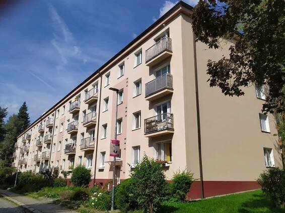 Pronájem pěkného bytu 2+1 v Liberci, Králův Háj, za 10.900,- Kč + spotřeby. - Firma, která nezklame. | Expert na vaší straně