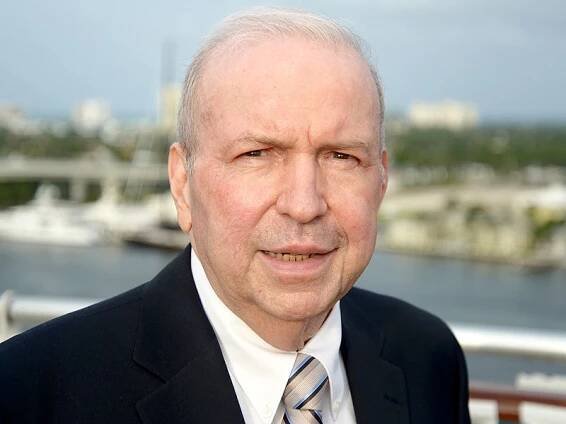 Frank Sinatra Jr.'s Kidnapper Revealed Chilling Details to PEOPLE in 1998: 'I Can See Junior Looking at the Bullets'