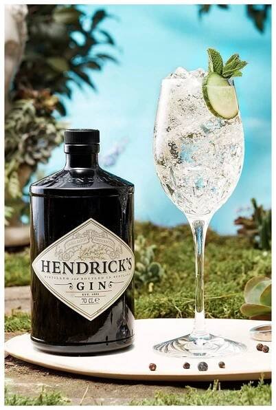 Hendricks Gin se podává s okurkou