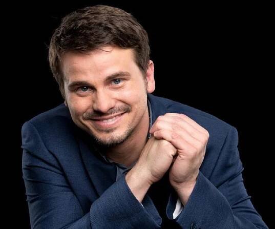 Jason Ritter Biography - Facts, Childhood, Family Life & Achievements of Actor