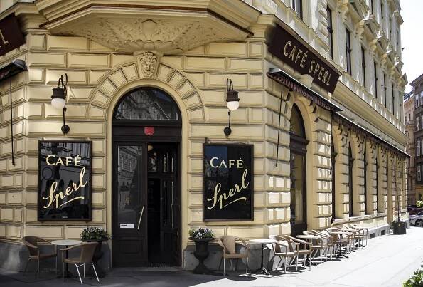 Cafe Sperl Photos & Presse