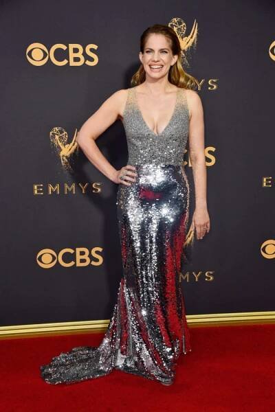 Anna Chlumsky in custom Sachin Babi at the 2017 Emmy Awards