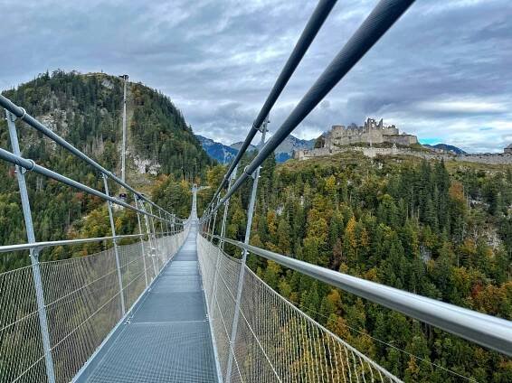 Výhled na Burgenwelt Ehrenberg