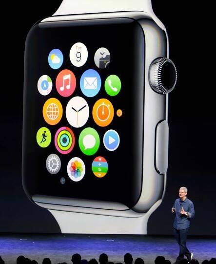Apple predstavil nový iPhone aj novinku Apple Watch