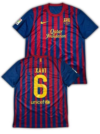 Nike Barcelona #6 Xavi 2011/12 Home Jersey (L)
