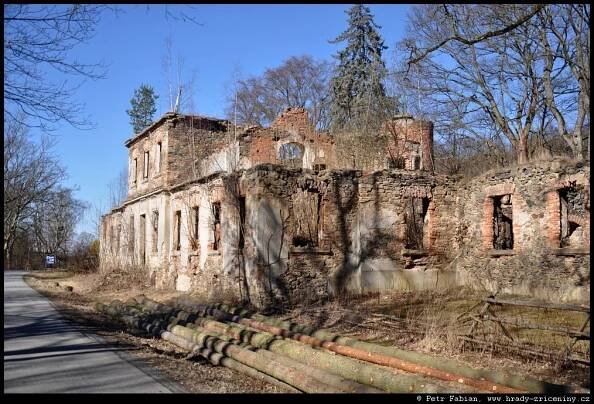 Hrady, tvrze, zámky a zříceniny – Fotografie z roku 2022 – 6.část / hrady-zriceniny.cz