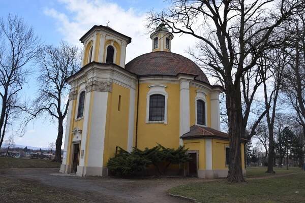 Römisch katholische Dekanatsgemeinde Duchcov - Wallfahrtsort & Jugendbegegnungszentrum Mariánské Radčice