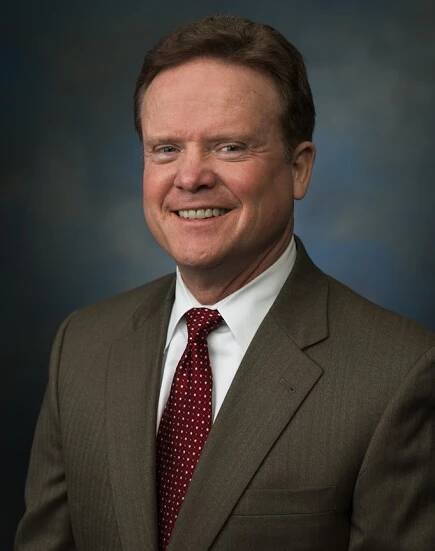 Soubor:Jim Webb official 110th Congress photo.jpg