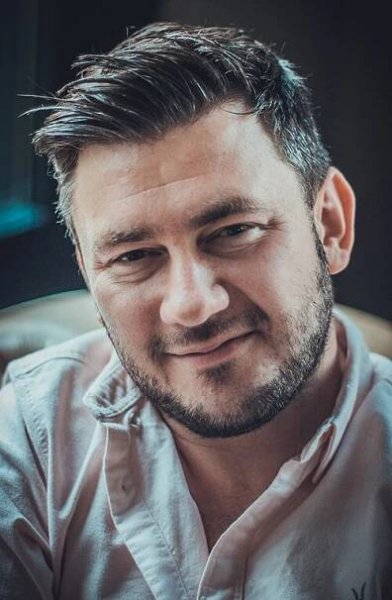 Dmitri Alexejewitsch Gluchowski – Wikipedia