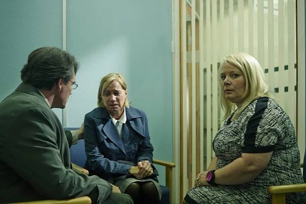 Na straně zákona - Epizoda 1 - Z filmu - Joanna Scanlan