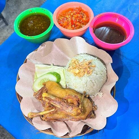 Bebek Goreng Dan Ayam Goreng Legendaris Dan Halal Di Teuku Umar – Bebek Goreng Mas Aan