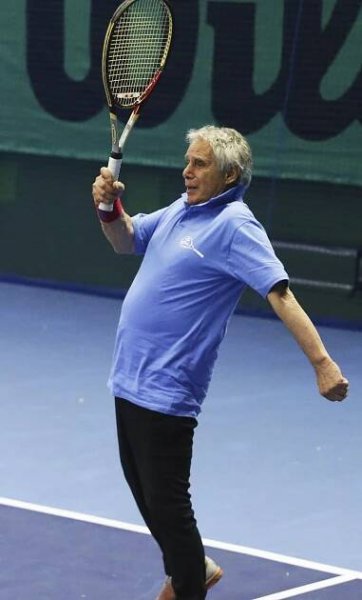 Zoufalý Josef Laufer: Jeho manželka Irena bojuje o život na ARO!