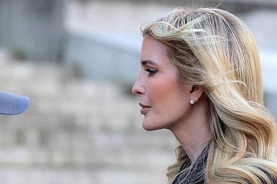 Ivanka Trumpová míří podat svědectví o otcově podnikání. (8. listopadu 2023)
