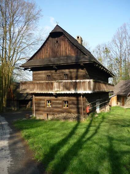 Obecná škola · ZŠ Valašská Bystřice