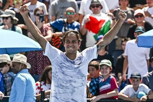 Flavio Cobolli beats Nicolas Jarry in an epic marathon match at the Australian Open