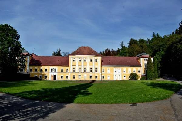 Černovice