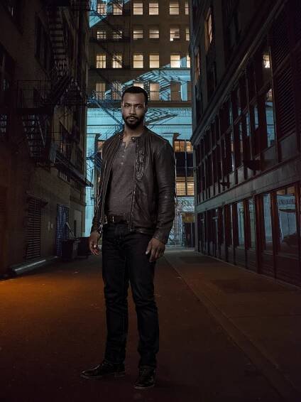 Isaiah Mustafa - Actor, Personality, Football Player