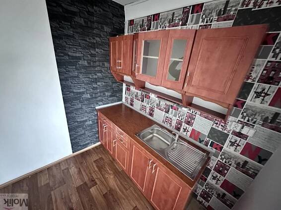 Pronájem Byt 1+kk, Česká, Most