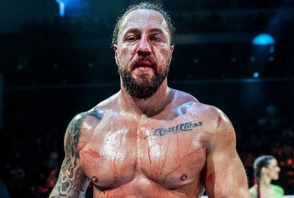 Zápasník UFC proti obrovi. Slovenský bojovník spároval s českým kulturistou