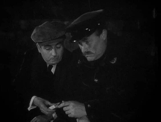 Julien Carette and Gaston Modot in La règle du jeu (1939)