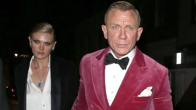 Jeho manželka na premiéru poslední bondovky nedorazila: Kdo je blondýnka, s níž Daniel Craig opouštěl after party?