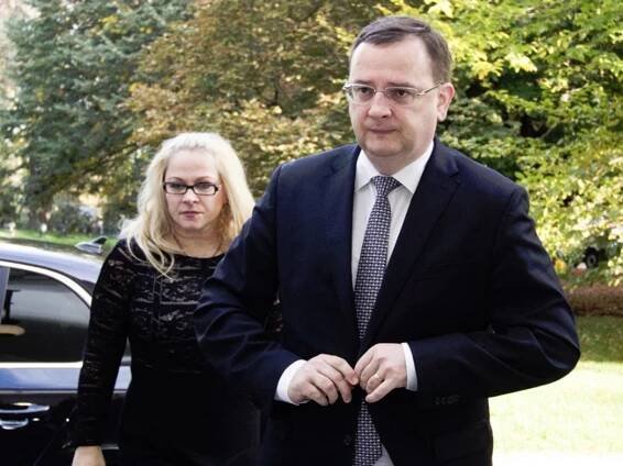 LIDOVÉ NOVINY: Nagyová chodila za kmotry kvůli mě, tvrdí Nečas