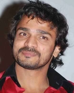 Vijay Raghavendra family, childhood photos