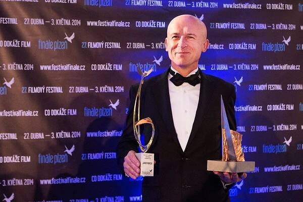 FOTO Zlatí ledňáčci přistáli u Zdeňka Tyce i Karin Babinské