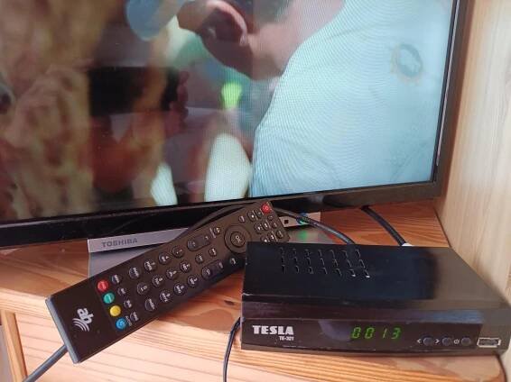 Sep-top-box DVB T2 Tesla TE 321 - TV, audio, video