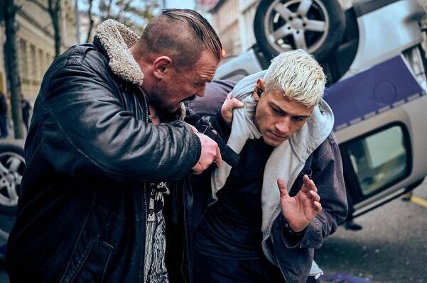Florian Schmidtke, Emilio Sakraya - 60 minut - Z filmu